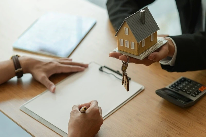 Thoroughly checking the clauses in the purchase agreement is important to ensure that the agreement is right and lawful. Thoroughly checking the clauses in the purchase agreement is important to ensure that the agreement is right and lawful.